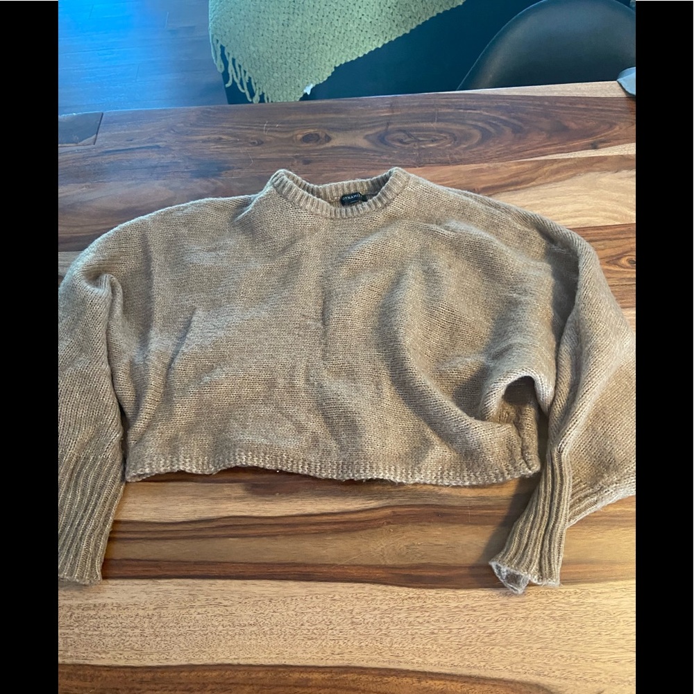 Crop sweater